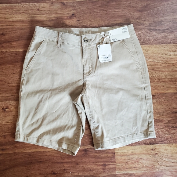 NEW a.n.a Size 6 Mid Rise Twill Bermuda Shorts - Picture 1 of 7